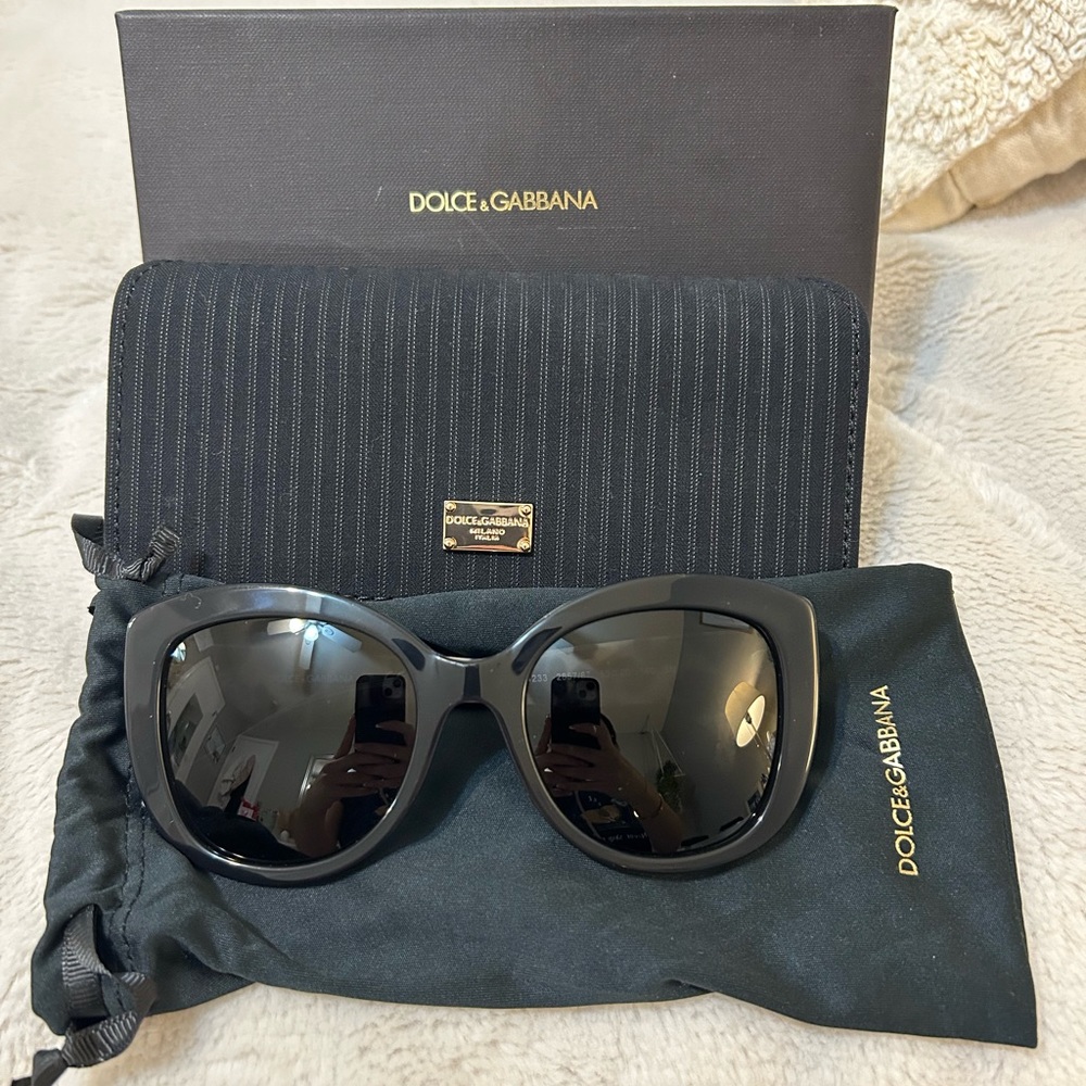 Dolce and Gabbana Women’s sunglasses with box and case